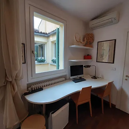 Griffoni 7 Bed & Breakfast *