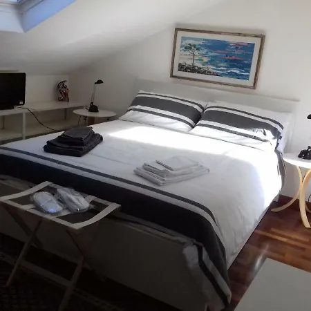 Griffoni 7 Bed & Breakfast *